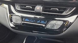 2019 (19) TOYOTA C-HR 1.8 Hybrid Design 5dr CVT 5305217