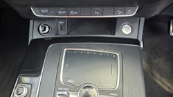 2018 (18) AUDI Q5 2.0T FSI Quattro S Line 5dr S Tronic 5310564