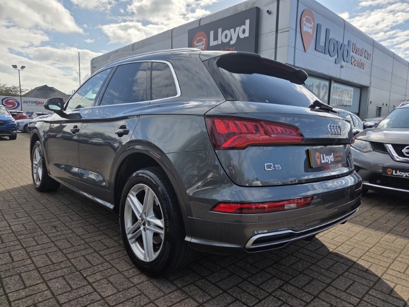 2018 (18) AUDI Q5 2.0T FSI Quattro S Line 5dr S Tronic 5310543
