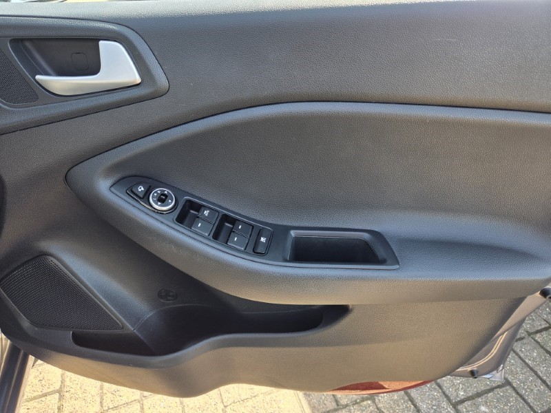 2016 (16) HYUNDAI I20 1.4 CRDi Premium 5dr 5329590