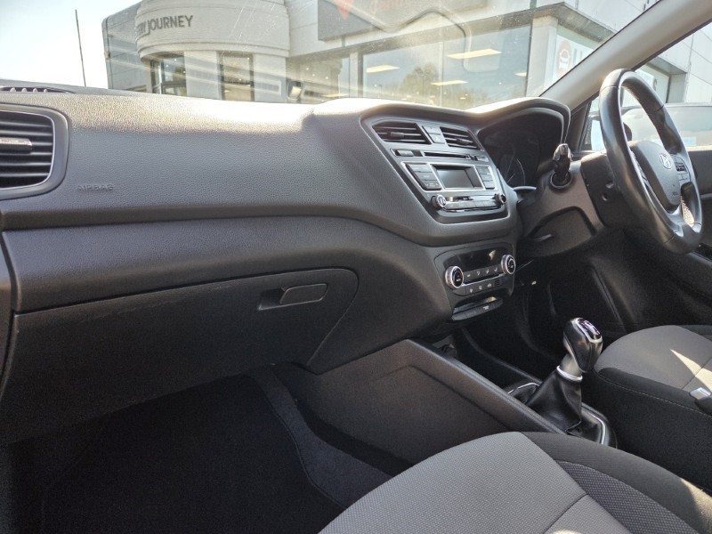 2016 (16) HYUNDAI I20 1.4 CRDi Premium 5dr 5329588