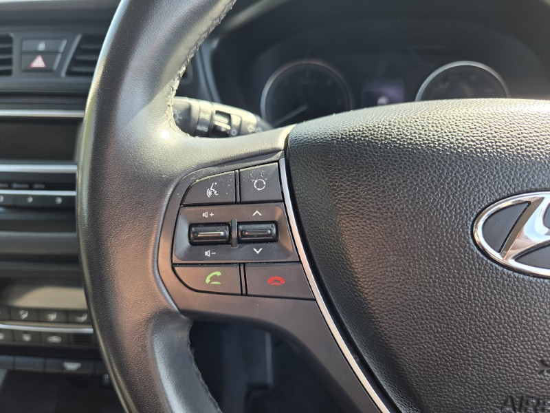 2016 (16) HYUNDAI I20 1.4 CRDi Premium 5dr 5329592