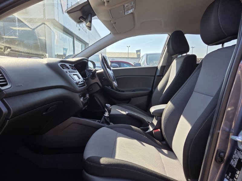 2016 (16) HYUNDAI I20 1.4 CRDi Premium 5dr 5329589