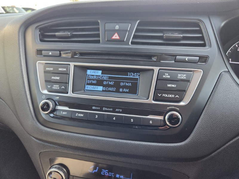 2016 (16) HYUNDAI I20 1.4 CRDi Premium 5dr 5329599