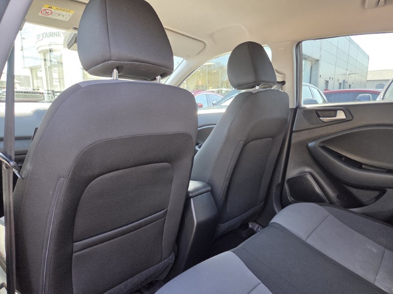 2016 (16) HYUNDAI I20 1.4 CRDi Premium 5dr 5329582