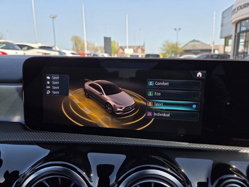 2023 (73) MERCEDES-BENZ A CLASS A200 AMG Line Executive 4dr Auto 5331329