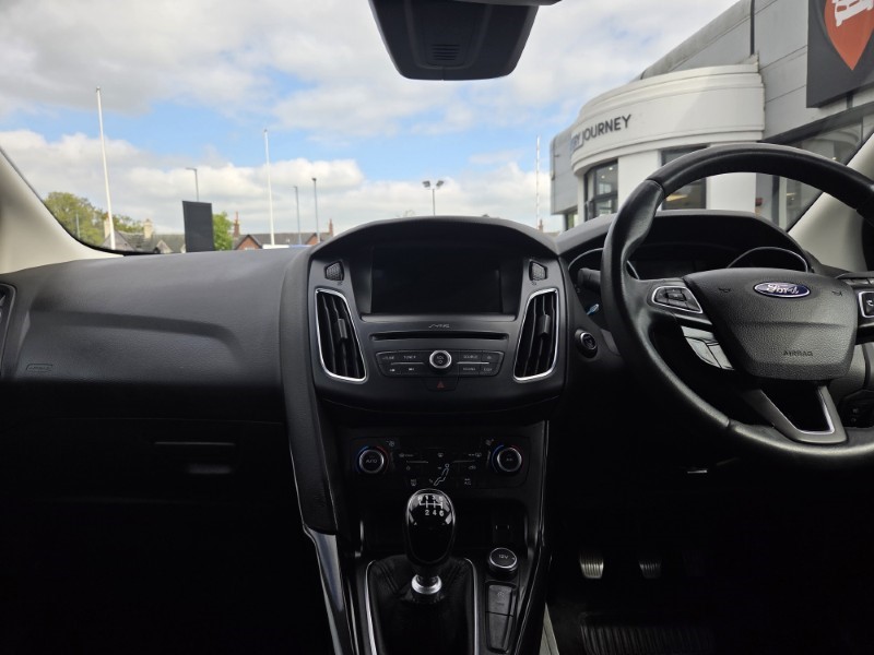 2017 (17) FORD FOCUS 1.5 EcoBoost Titanium 5dr 5346645