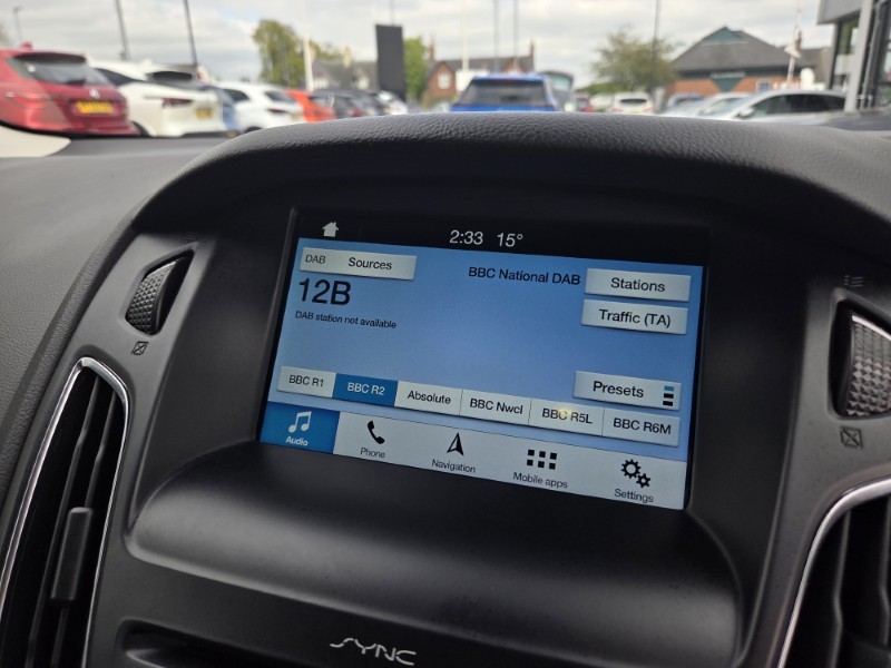 2017 (17) FORD FOCUS 1.5 EcoBoost Titanium 5dr 5346659