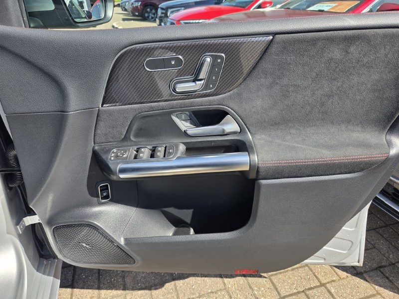 2020 (69) MERCEDES-BENZ B CLASS B220d AMG Line Premium Plus 5dr Auto 5334993