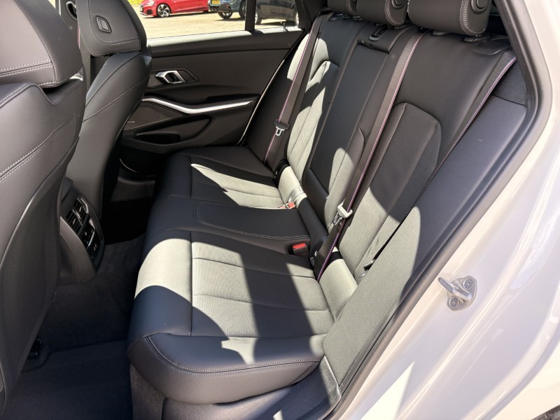  BMW 3 SERIES 320i M Sport 5dr Step Auto [Pro Pack] 5401169