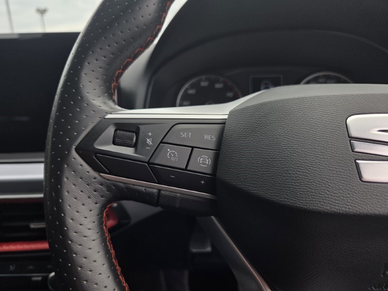 2022 (22) SEAT IBIZA 1.0 TSI 110 FR 5dr DSG 5373645