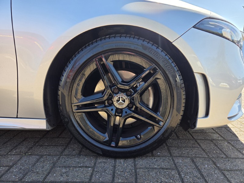 2018 (18) MERCEDES-BENZ A CLASS A180d AMG Line 5dr Auto 5349972