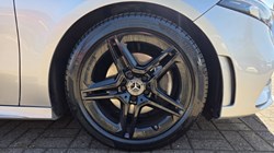 2018 (18) MERCEDES-BENZ A CLASS A180d AMG Line 5dr Auto 5349972