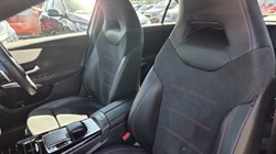 2018 (18) MERCEDES-BENZ A CLASS A180d AMG Line 5dr Auto 5349998