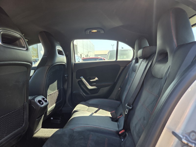 2018 (18) MERCEDES-BENZ A CLASS A180d AMG Line 5dr Auto 5349991