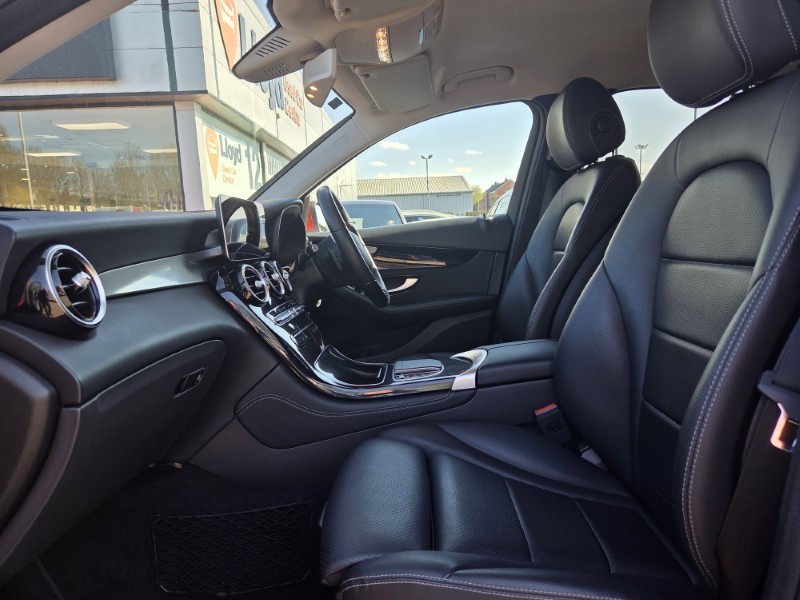 2019 (69) MERCEDES-BENZ GLC 220d 4Matic Sport 5dr 9G-Tronic 5332204
