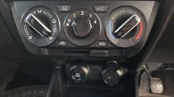 2019 (19) SUZUKI SWIFT 1.0 Boosterjet SZ-T 5dr 5365182