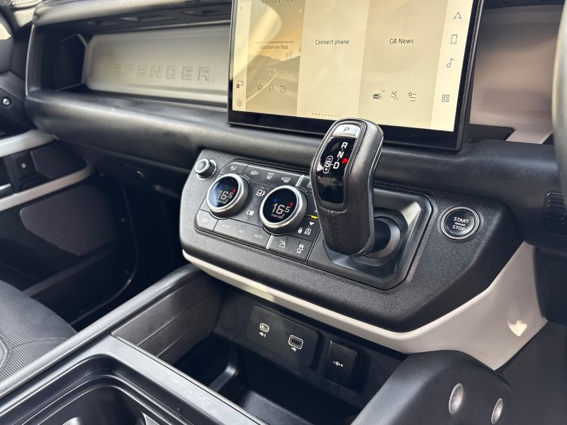 2024 (24) LAND ROVER DEFENDER 2.0 P400e X-Dynamic HSE 110 5dr Auto 4648477