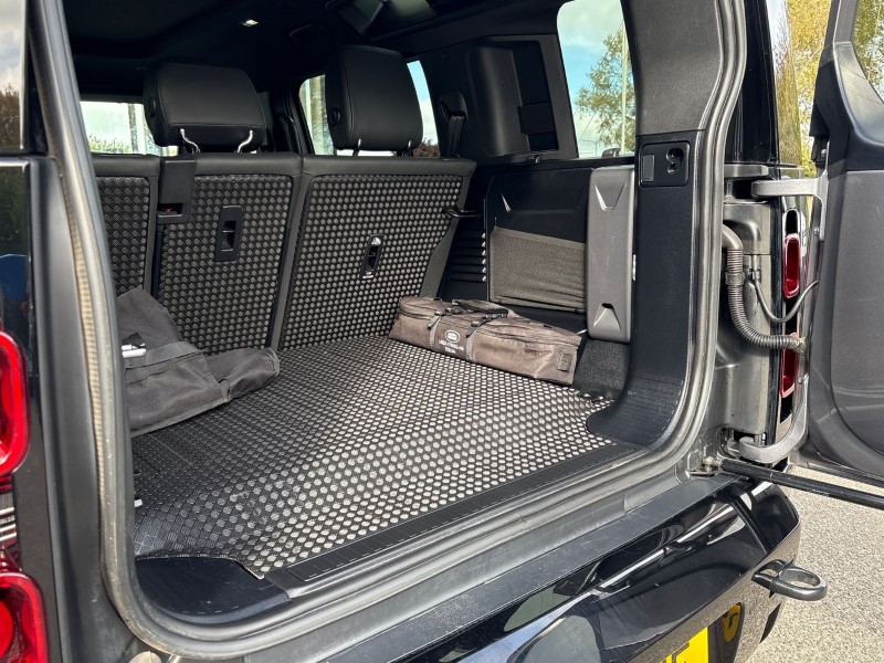 2024 (24) LAND ROVER DEFENDER 2.0 P400e X-Dynamic HSE 110 5dr Auto 4648505