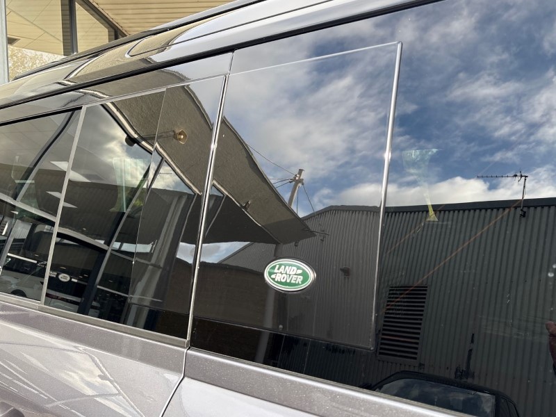 2024 (24) LAND ROVER DEFENDER 2.0 P400e X-Dynamic HSE 110 5dr Auto 4648511