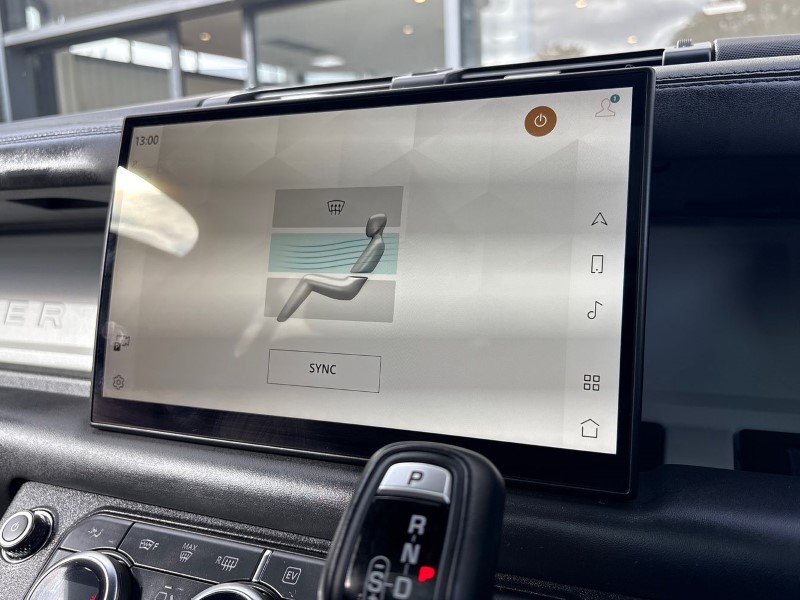 2024 (24) LAND ROVER DEFENDER 2.0 P400e X-Dynamic HSE 110 5dr Auto 4648498