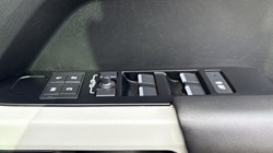 2024 (24) LAND ROVER DEFENDER 2.0 P400e X-Dynamic HSE 110 5dr Auto 4648487