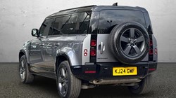 2024 (24) LAND ROVER DEFENDER 2.0 P400e X-Dynamic HSE 110 5dr Auto 1