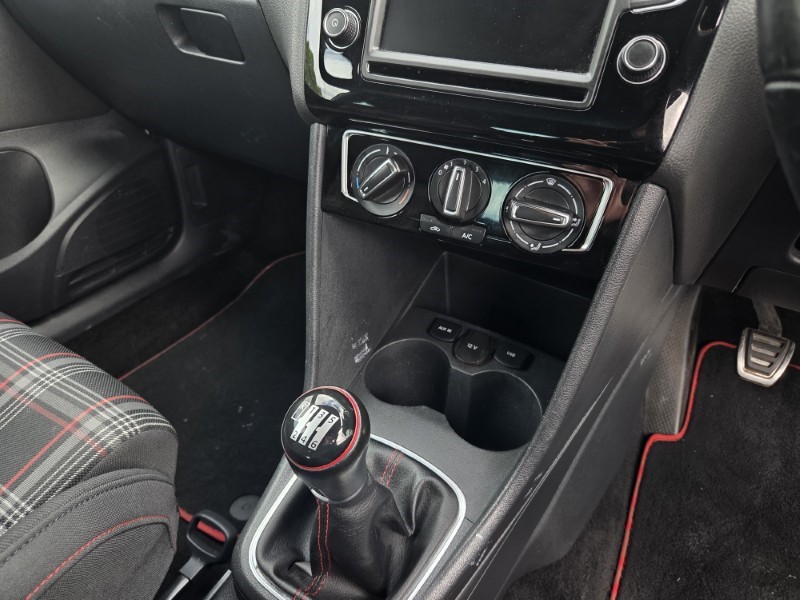 2016 (66) VOLKSWAGEN POLO 1.8 TSI GTI 3dr 5365420