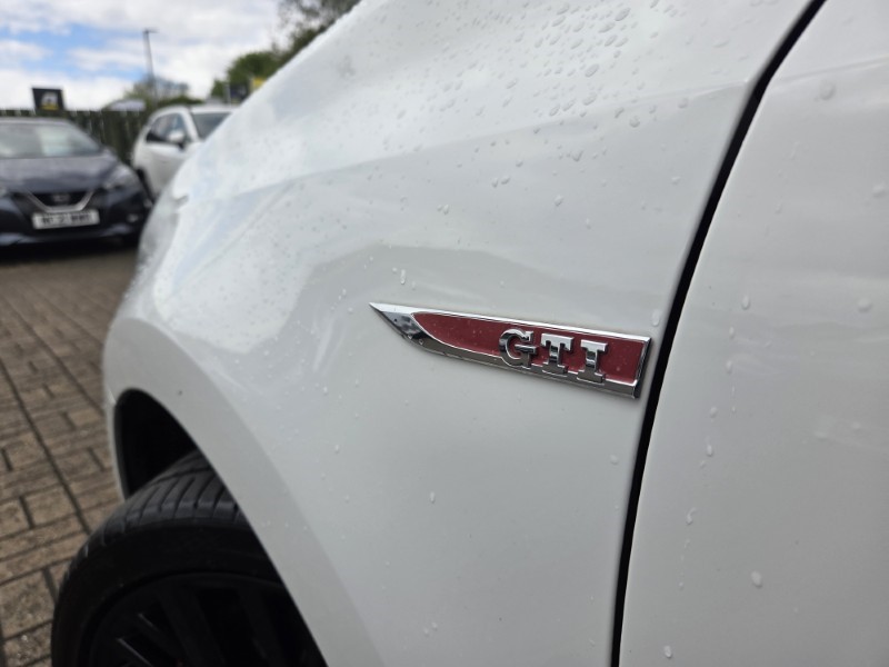 2016 (66) VOLKSWAGEN POLO 1.8 TSI GTI 3dr 5365398
