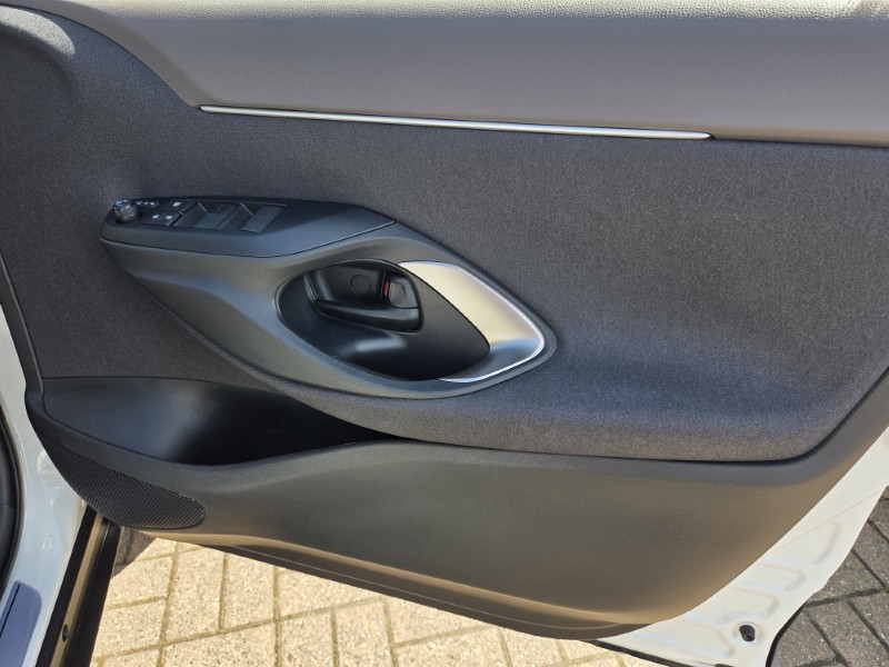 2024 (73) TOYOTA YARIS CROSS 1.5 Hybrid Excel 5dr CVT 5372209