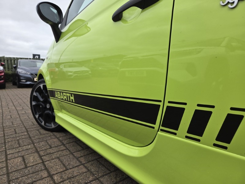 2021 (21) ABARTH 595 1.4 T-Jet 180 Competizione 3dr 5384888