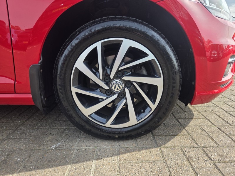 2019 (19) VOLKSWAGEN GOLF 1.5 TSI EVO 150 Match 5dr 5384559