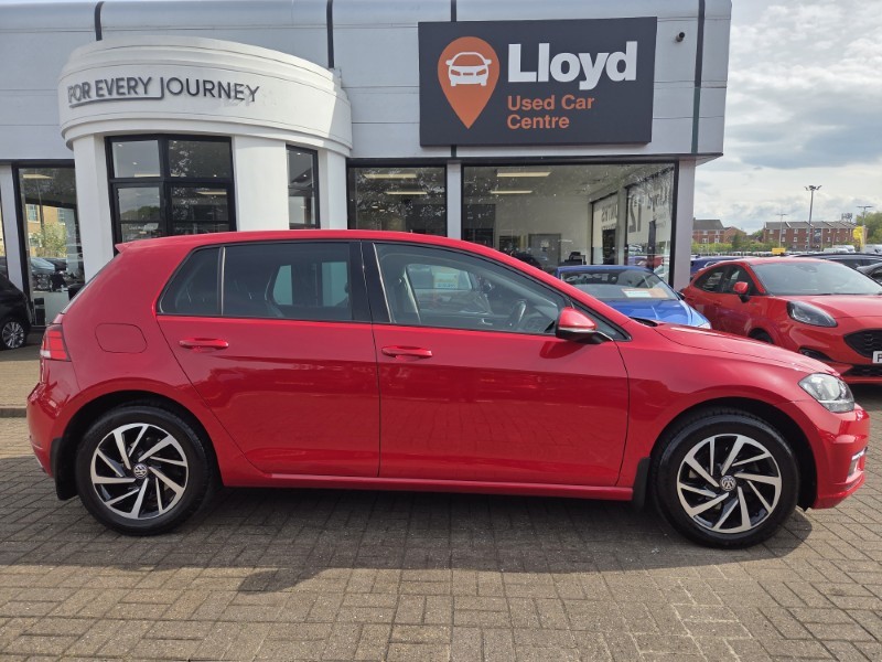 2019 (19) VOLKSWAGEN GOLF 1.5 TSI EVO 150 Match 5dr 5384558