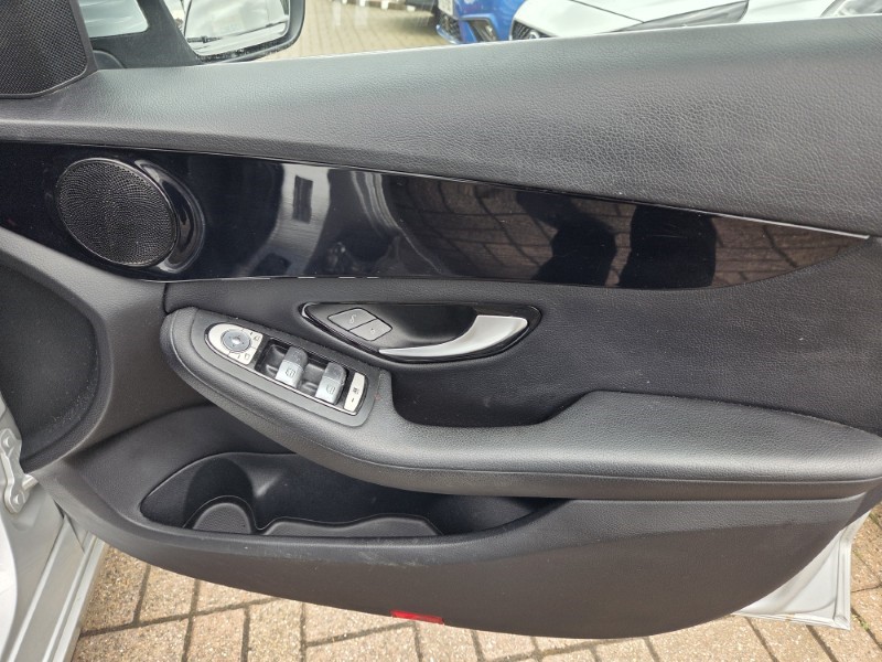 2017 (17) MERCEDES-BENZ C CLASS C220d SE 4dr 9G-Tronic 5399350