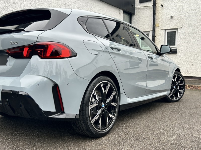  BMW 1 SERIES 120 M Sport 5dr Step Auto 5057385