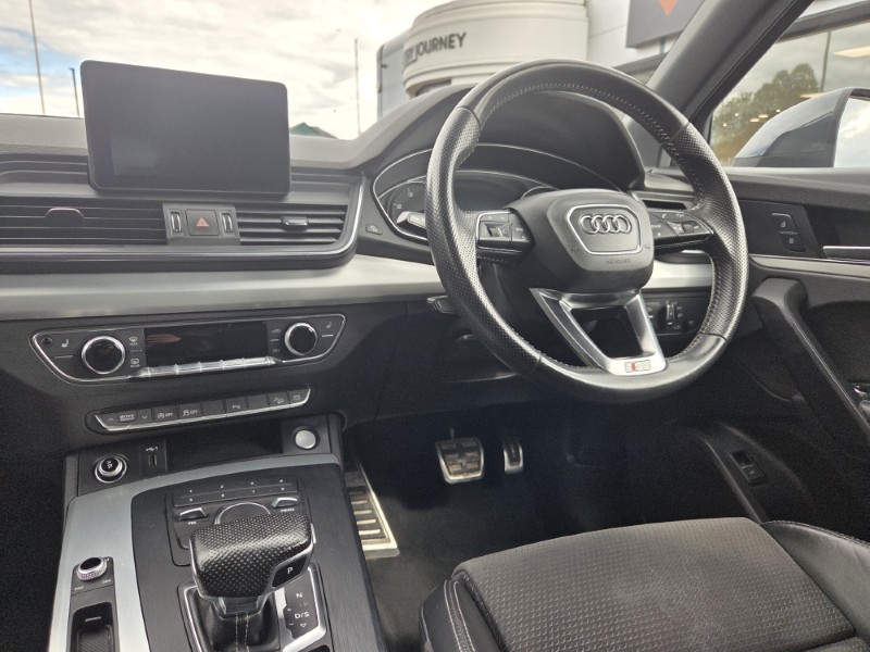 2018 (18) AUDI Q5 2.0 TDI Quattro S Line 5dr S Tronic 5382087