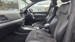 2018 (18) AUDI Q5 2.0 TDI Quattro S Line 5dr S Tronic 5382090