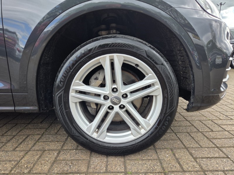 2018 (18) AUDI Q5 2.0 TDI Quattro S Line 5dr S Tronic 5382062