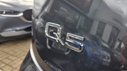 2018 (18) AUDI Q5 2.0 TDI Quattro S Line 5dr S Tronic 5382071