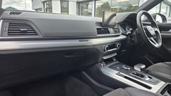 2018 (18) AUDI Q5 2.0 TDI Quattro S Line 5dr S Tronic 5382089