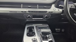 2019 (19) AUDI Q7 3.0 TDI Quattro S Line 5dr Tip Auto 5382132