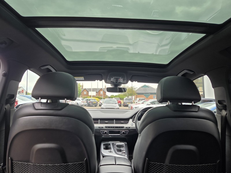 2019 (19) AUDI Q7 3.0 TDI Quattro S Line 5dr Tip Auto 5382125