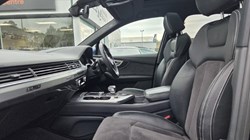 2019 (19) AUDI Q7 3.0 TDI Quattro S Line 5dr Tip Auto 5382136