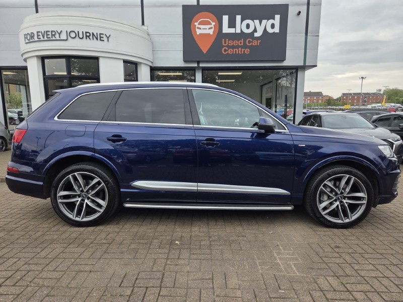 2019 (19) AUDI Q7 3.0 TDI Quattro S Line 5dr Tip Auto 5382107