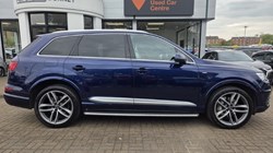 2019 (19) AUDI Q7 3.0 TDI Quattro S Line 5dr Tip Auto 5382107