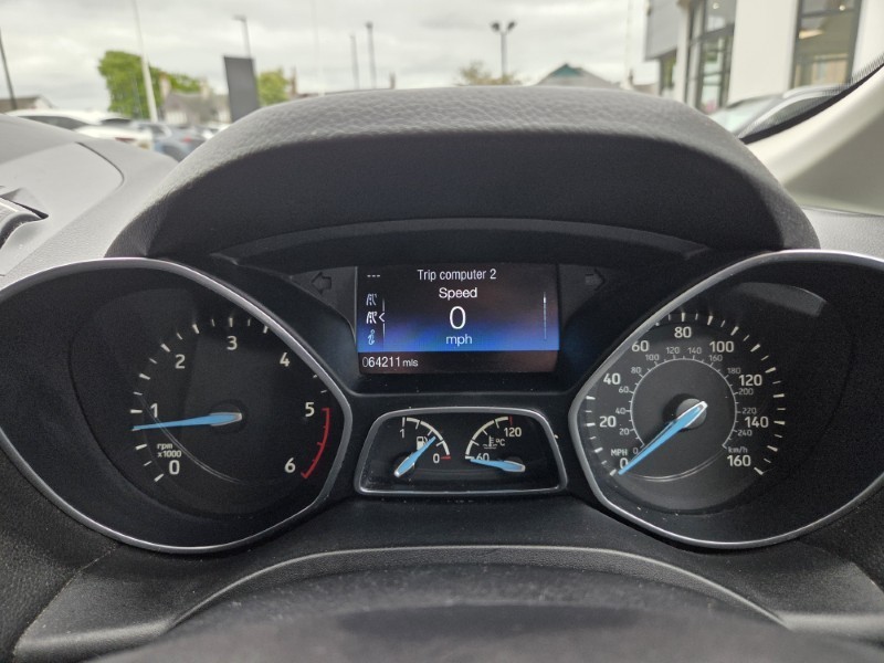 2017 (17) FORD C-MAX 1.5 TDCi Titanium 5dr 5384877