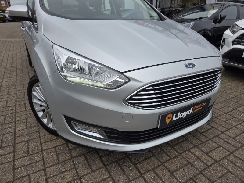 2017 (17) FORD C-MAX 1.5 TDCi Titanium 5dr 5384844