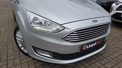 2017 (17) FORD C-MAX 1.5 TDCi Titanium 5dr 5384844