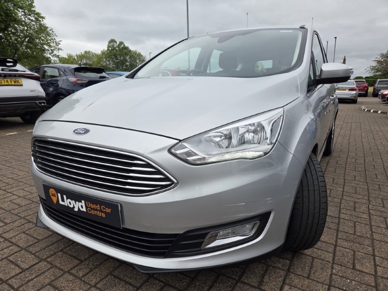 2017 (17) FORD C-MAX 1.5 TDCi Titanium 5dr 5384845