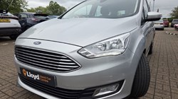 2017 (17) FORD C-MAX 1.5 TDCi Titanium 5dr 5384845